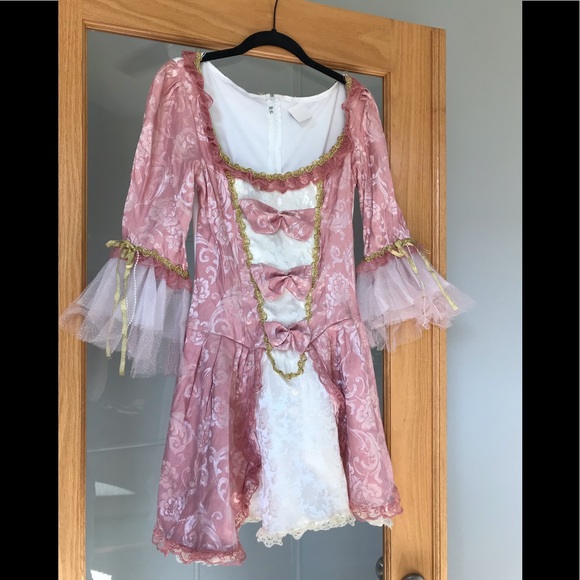 Halloween Victorian Queen Costume